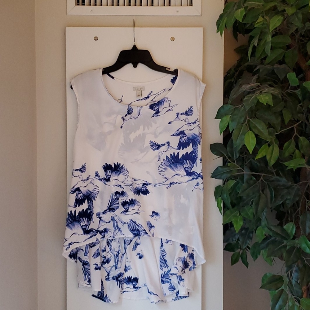 Hinge high/low shirt